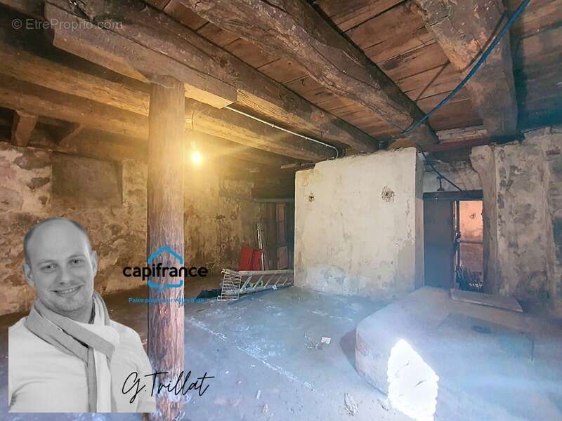 Commerce à LE PONT-DE-BEAUVOISIN