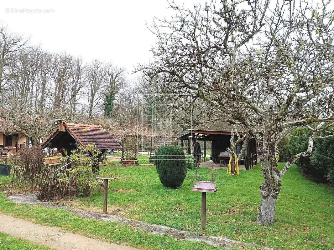 Maison à MILLANCAY