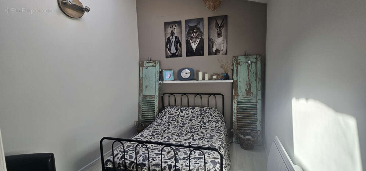 Maison à MONTELEGER