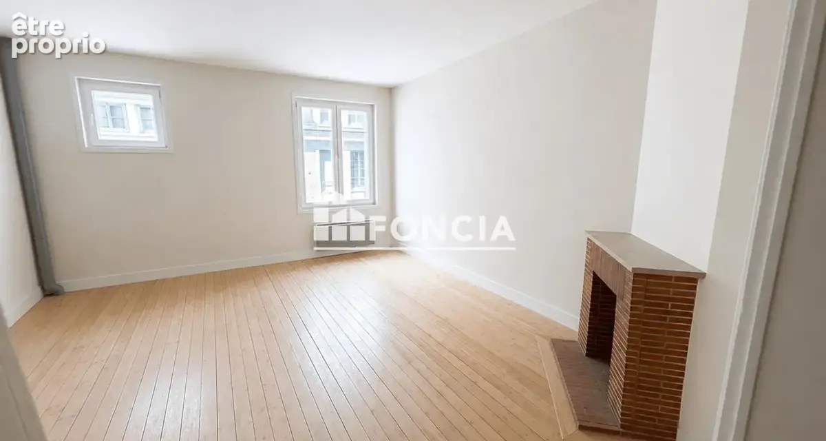  Hyper centre de Lisieux – Appartement de caractère avec ascenseur et énorme potentiel  - photo 10