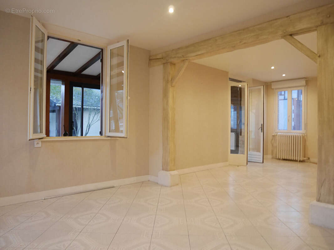 Maison à PAVILLY