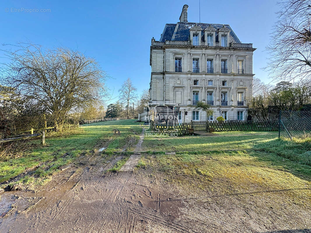 Appartement à BOISSY-SAINT-LEGER