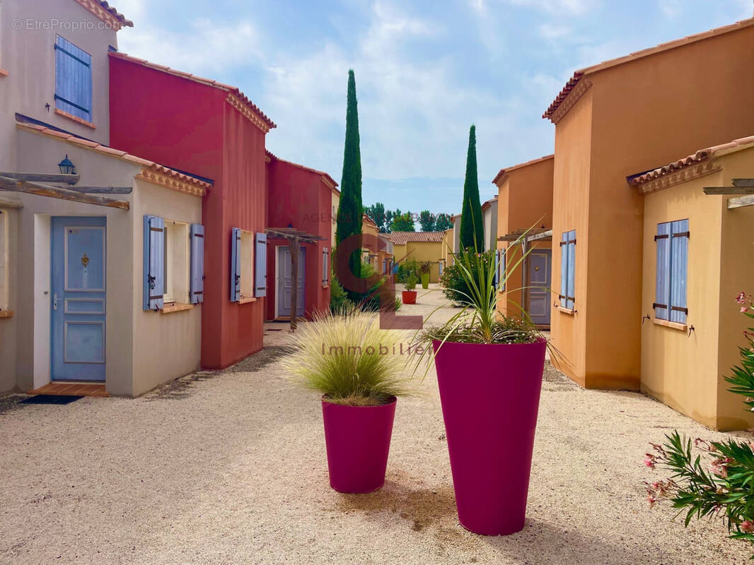 Maison à FONTAINE-DE-VAUCLUSE