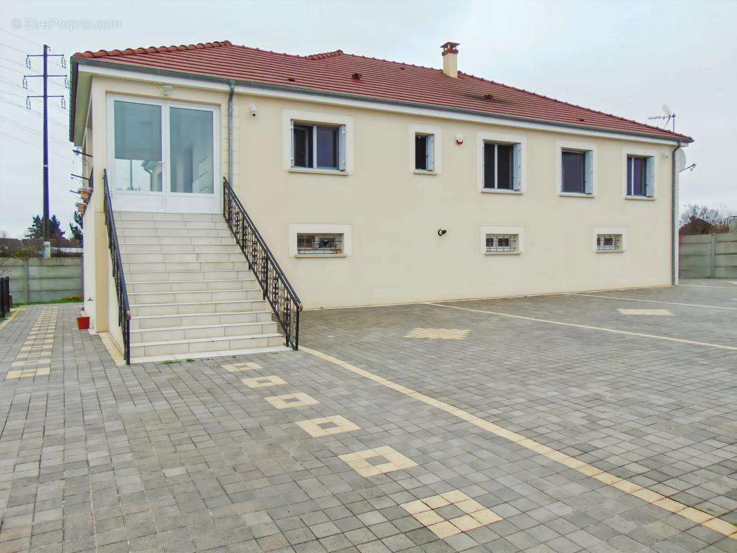 Maison à VILLEMANDEUR