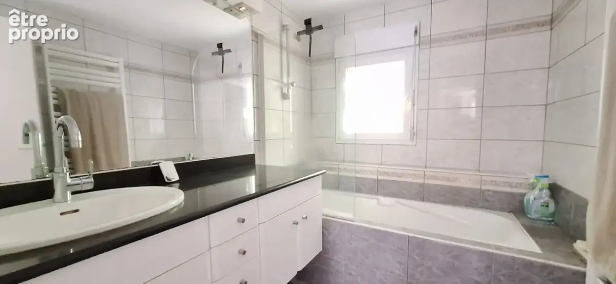 Maison 120m² à saint-denis-lès-bourg - photo 7