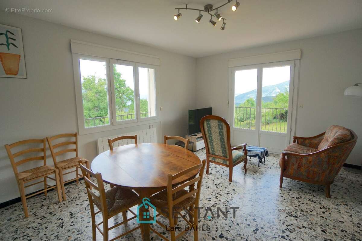 Castellane  Maison individuelle de 95 m² sur un terrain de 1800 m², à 10 minutes du centre du village, avec vue panoramique - photo 4