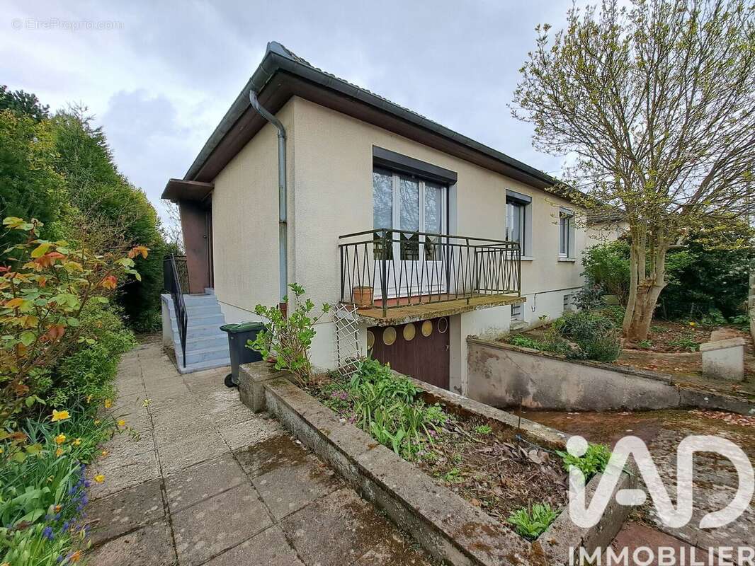 Photo 2 - Maison à SAINT-JUST-EN-CHAUSSEE