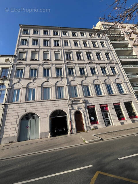 Appartement à CALUIRE-ET-CUIRE