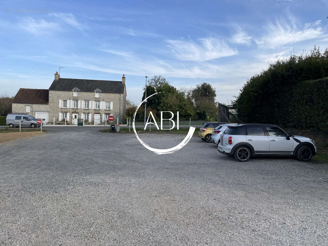 Commerce à LA FERTE-MACE