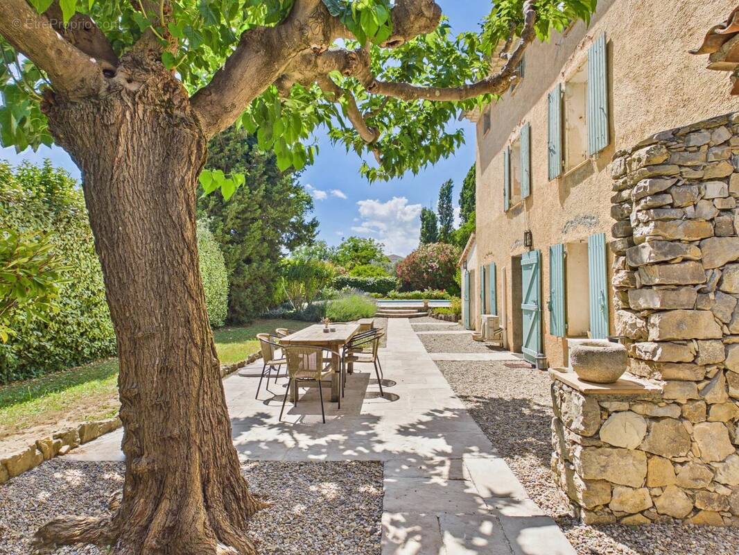 Maison à LORGUES