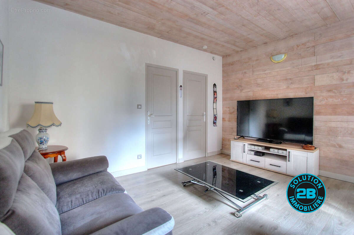 Maison à MERY