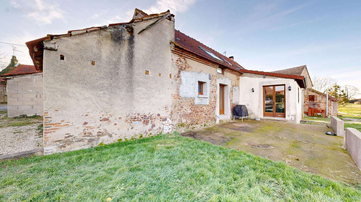 Maison à SAINT-AUBIN-SUR-LOIRE