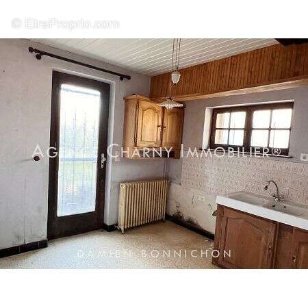 Maison à SAINT-MAURICE-SUR-AVEYRON