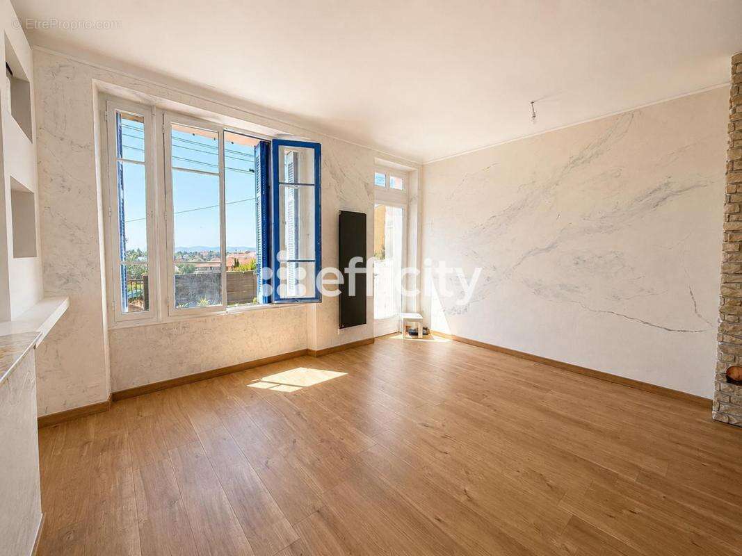 Maison 51 m² à Grasse  - photo 4