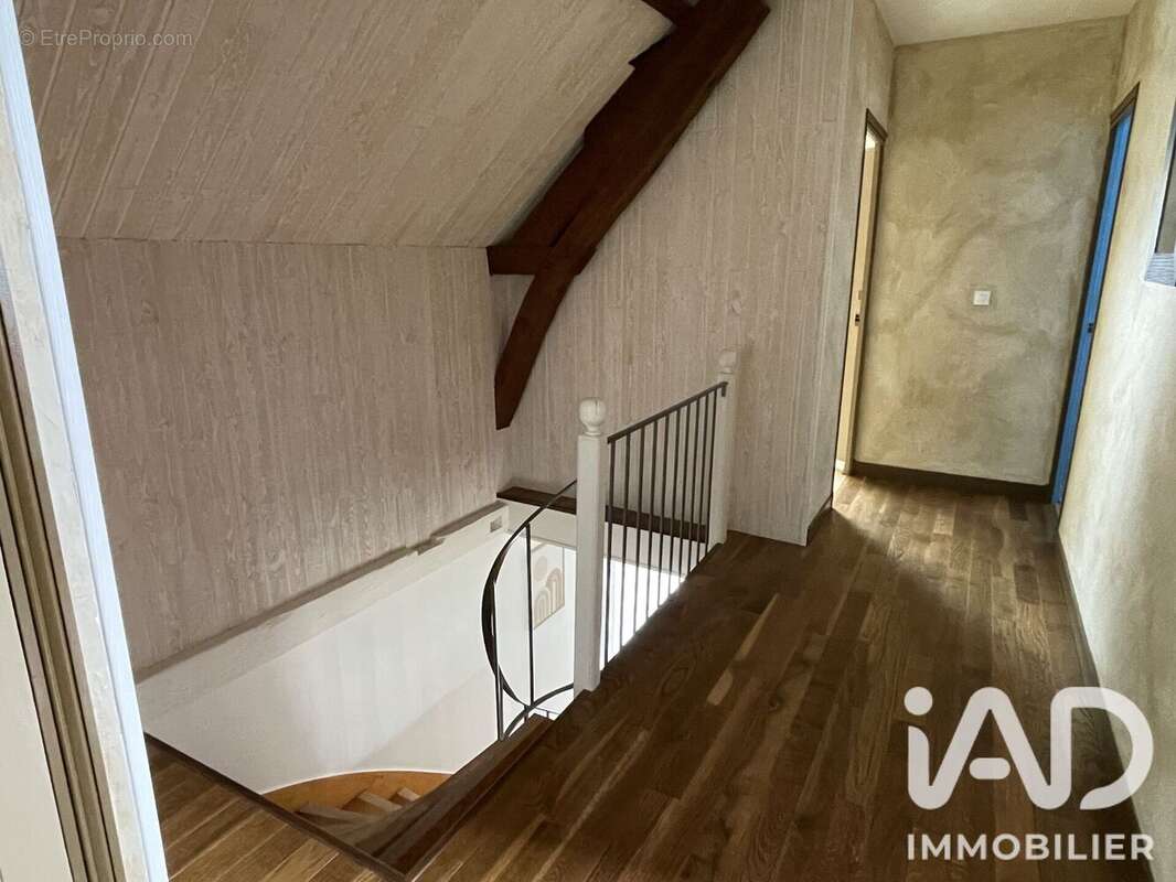 Maison 148 m² à Chemille-Sur-Deme  - photo 9