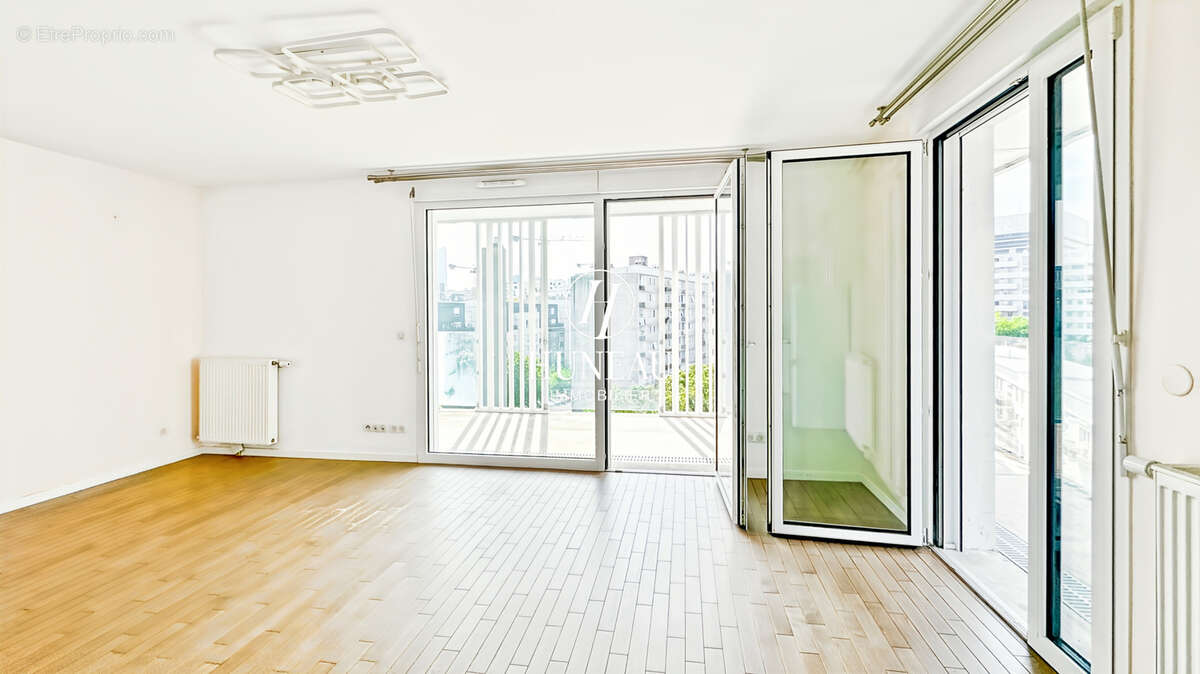 Appartement à NANTERRE