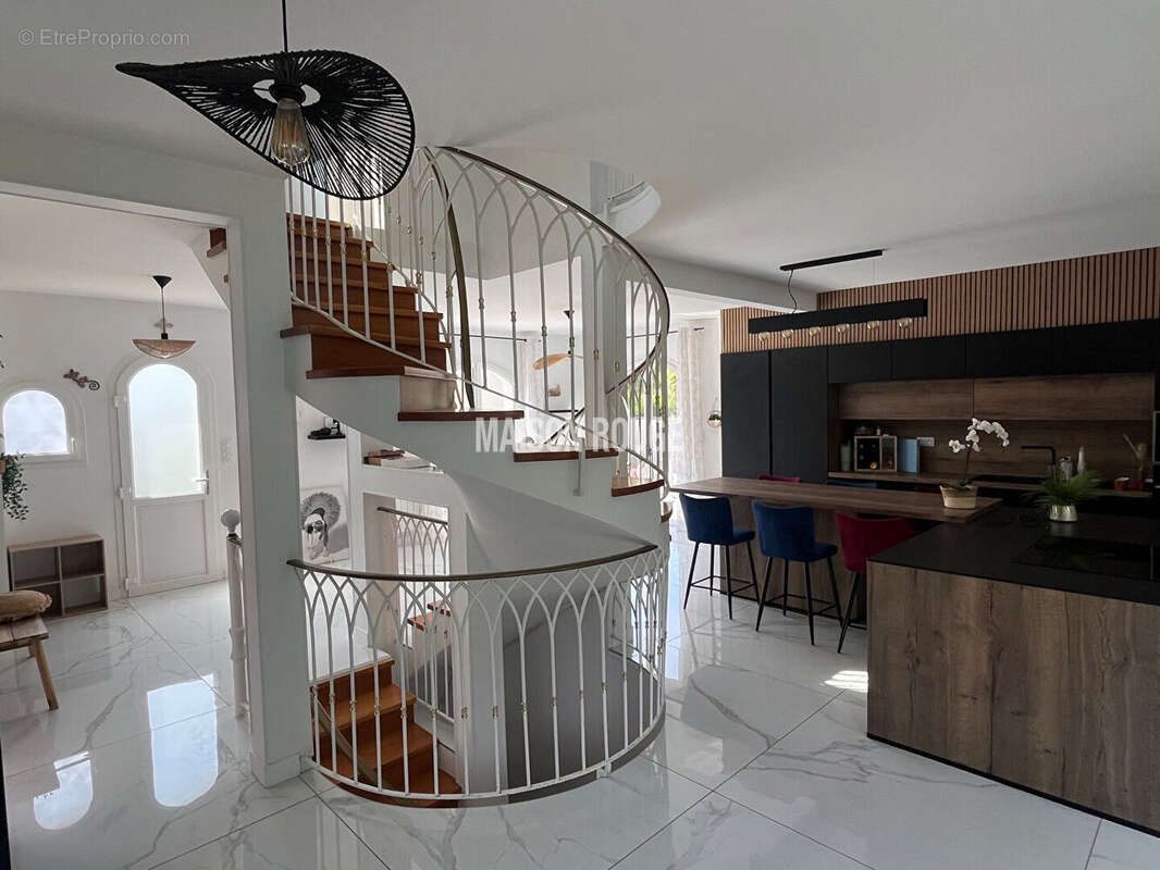 Maison La Richardais 5 pièce(s) 135.73 m2 - photo 7