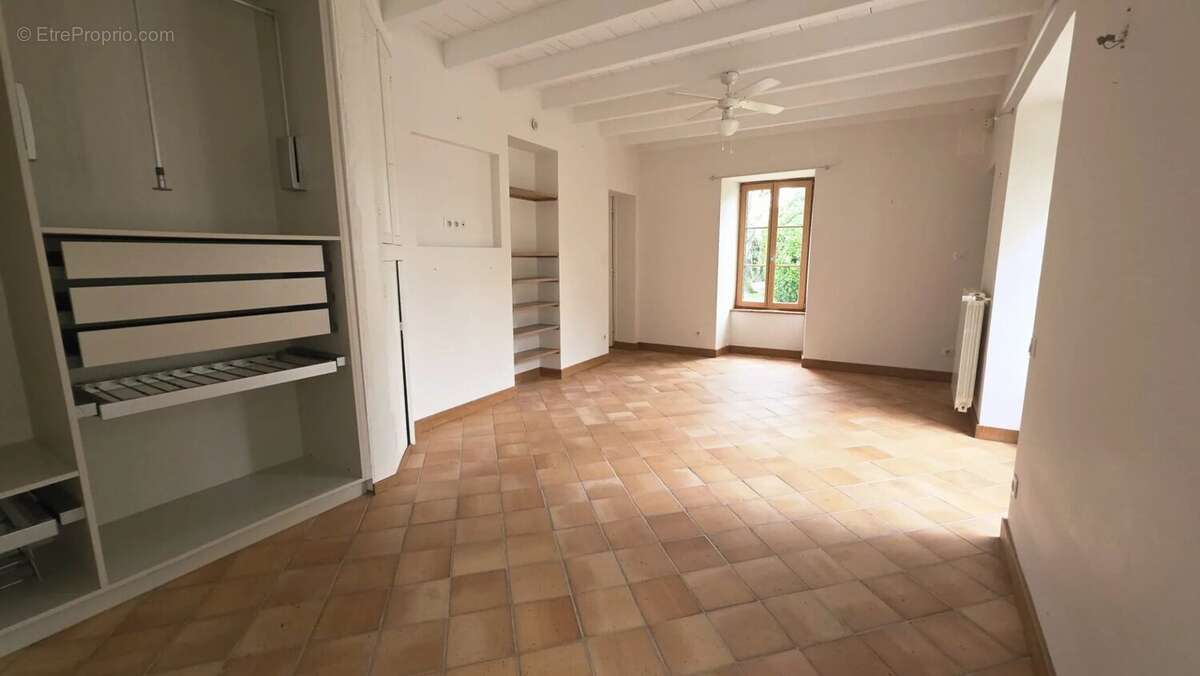 Maison à SAINT-NAZAIRE-SUR-CHARENTE