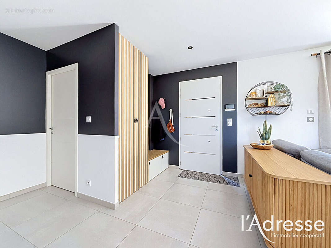 Maison 2017, 4 chambres et grand jardin à Vallères - photo 2