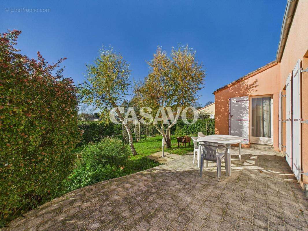 Maison à BOUGUENAIS