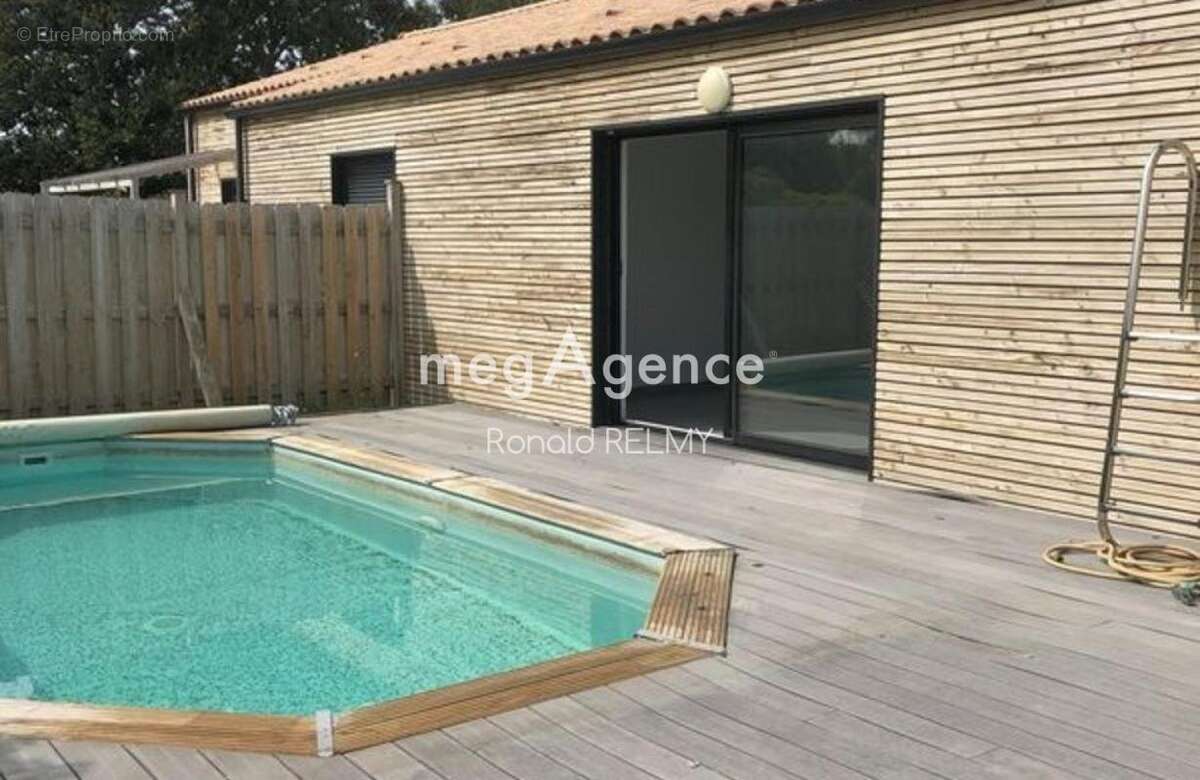 Maison à TALMONT-SAINT-HILAIRE