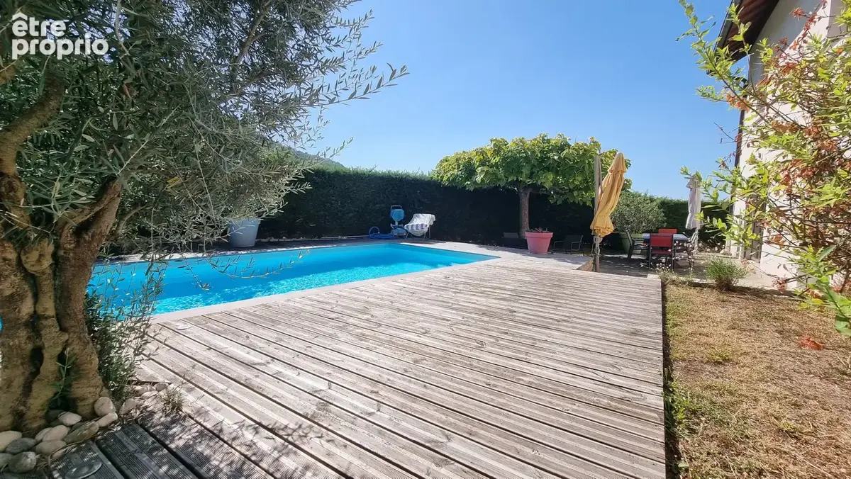 Champagneux   une maison de caractère qui ne demande qu’à écrire la suite de son histoire… - photo 5
