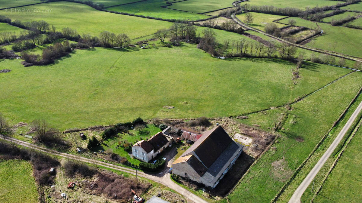 Maison à MARCILLY-OGNY