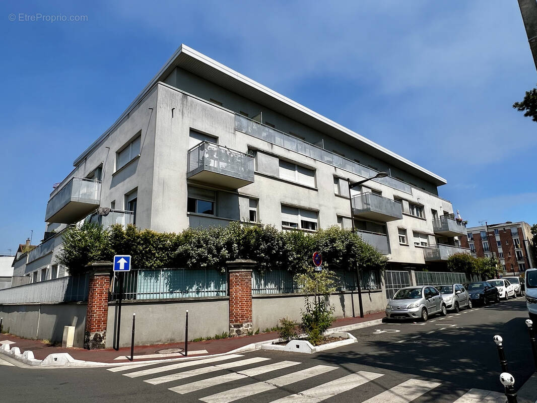 Appartement à LE BOURGET