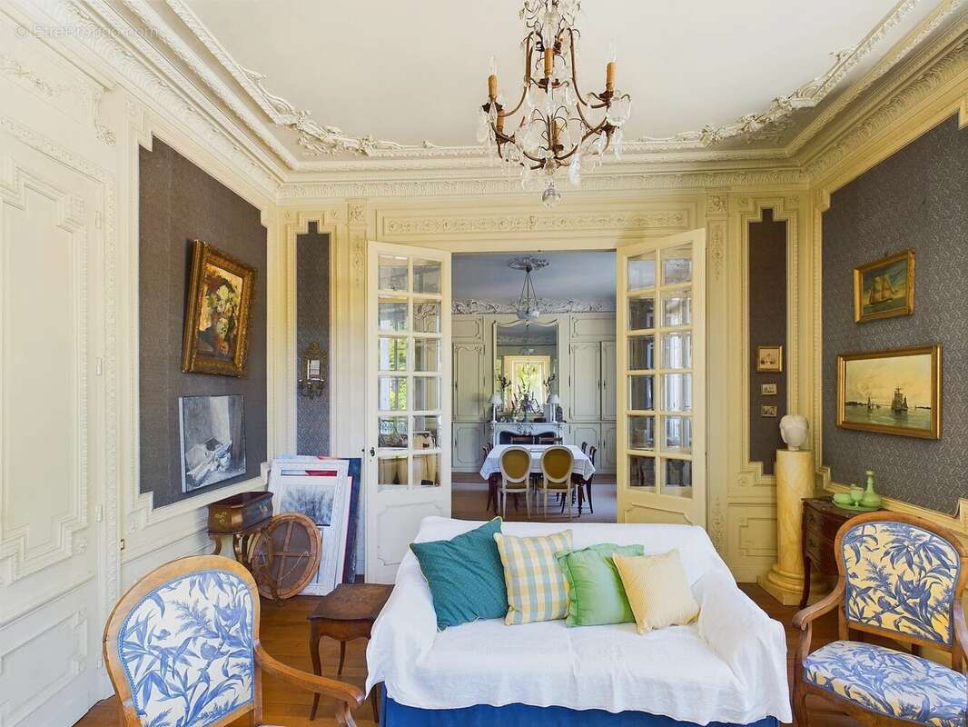 Maison à SAINT-JUNIEN