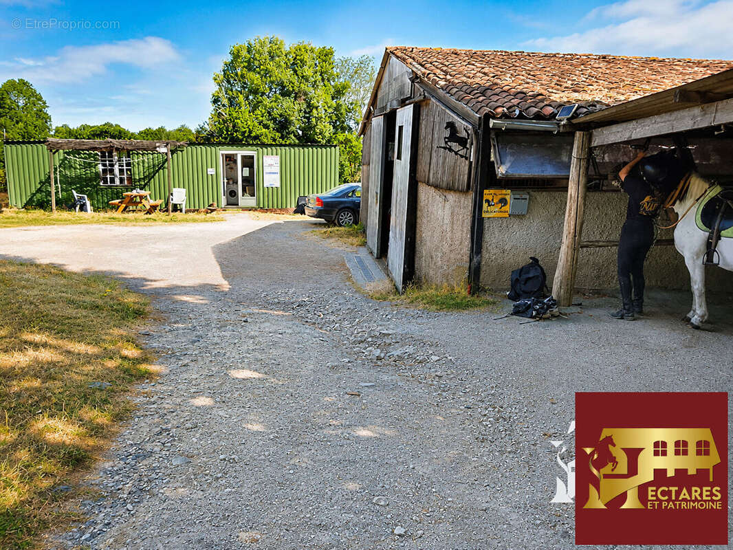 Fonds de commerce de centre équestre / poney-club à taille humaine - photo 2