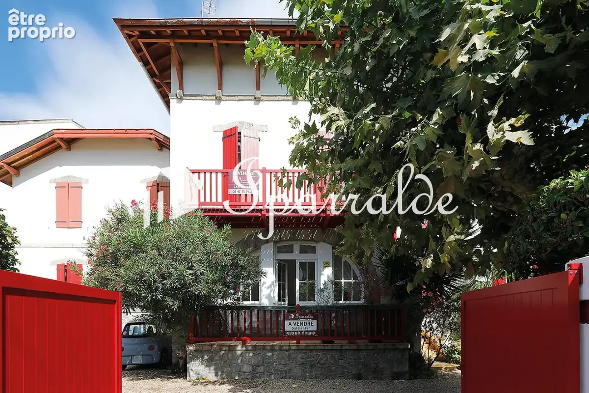 Exclusivité   hendaye centre-ville  117 m2  5 pièces  parking & très grande cave - photo 8