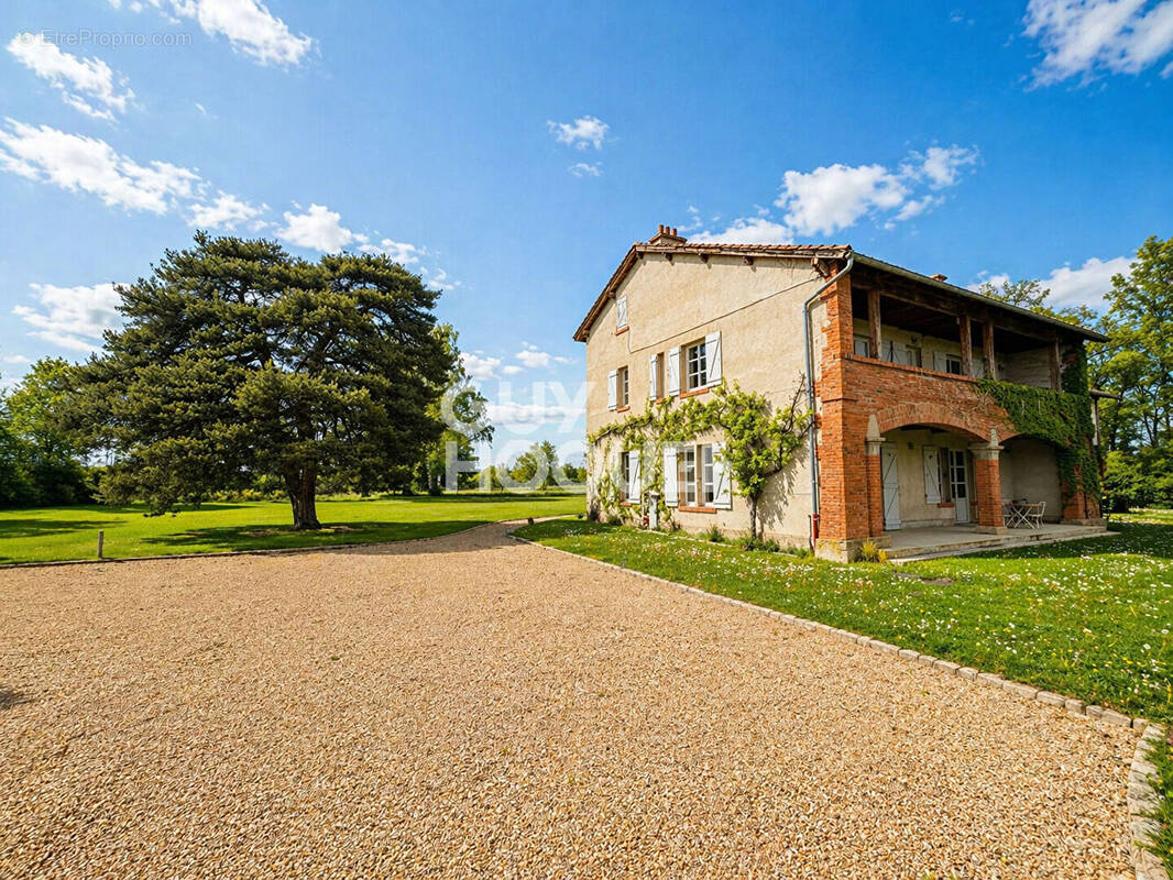 Maison à MORNAND-EN-FOREZ