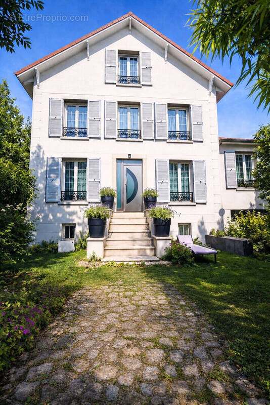 Maison à VILLEMOMBLE