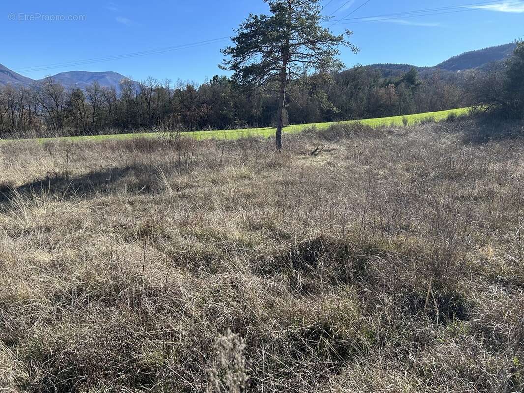 Terrain à FOUILLOUSE