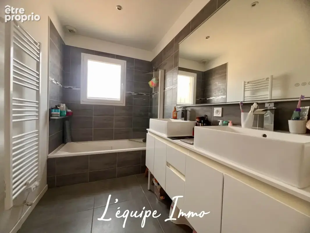 Villa t5 plain pied avec piscine - photo 14