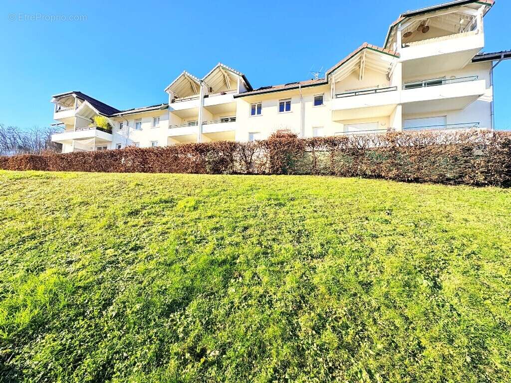 Appartement à ALLONZIER-LA-CAILLE