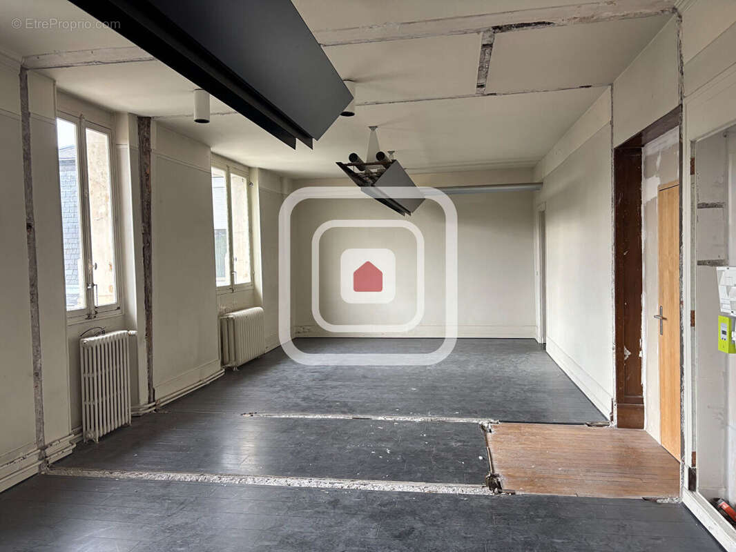 Appartement a renover 198 m2 secteur bld lundy - photo 4