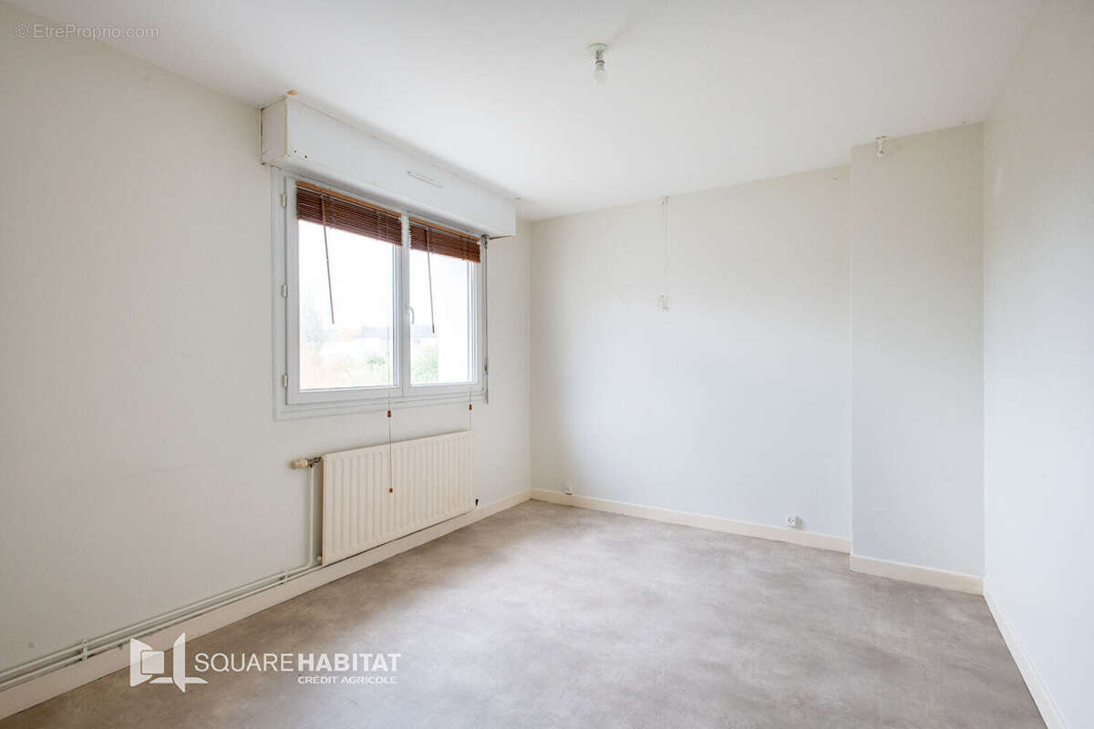 Maison à SAINT-MARTIN-BOULOGNE