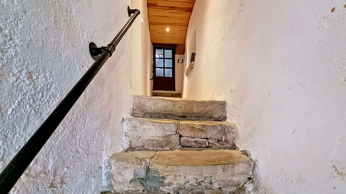 Maison à CHAMPEIX