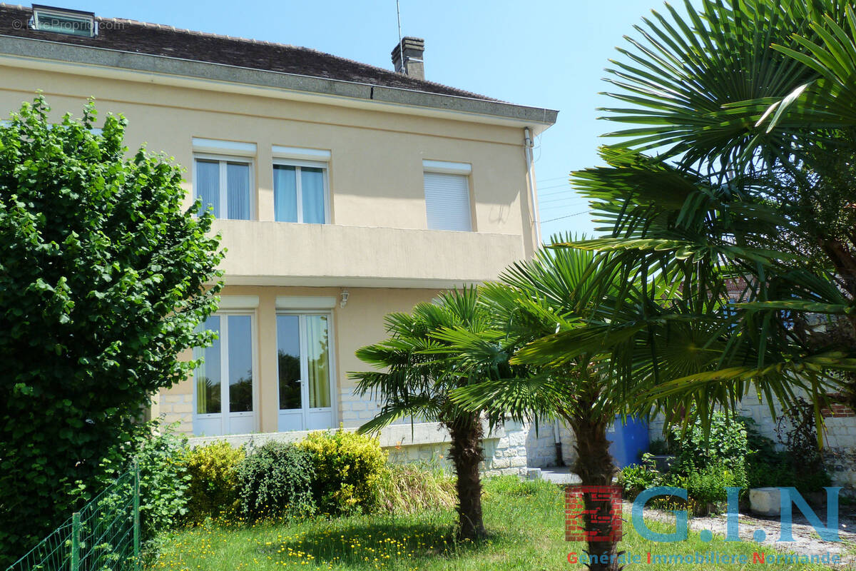Maison à DUCLAIR