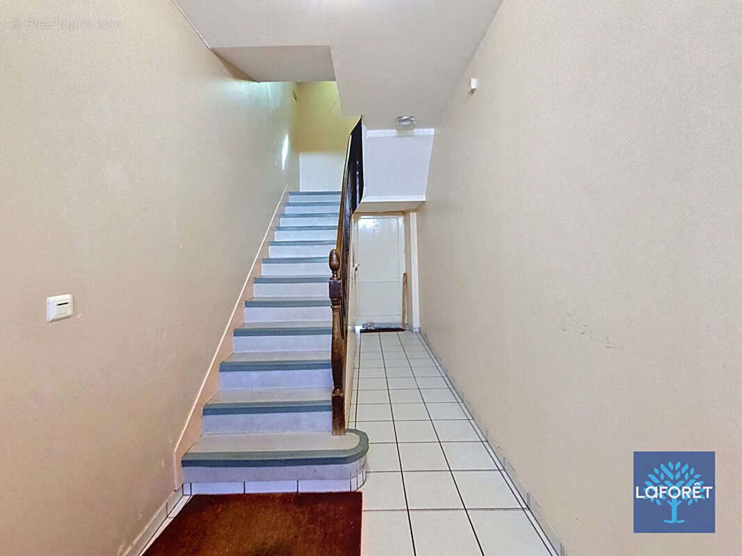 Achat appartement La Roche-sur-Yon Investissement locatif Vendée, Studio loué Place Napoléon - photo 5