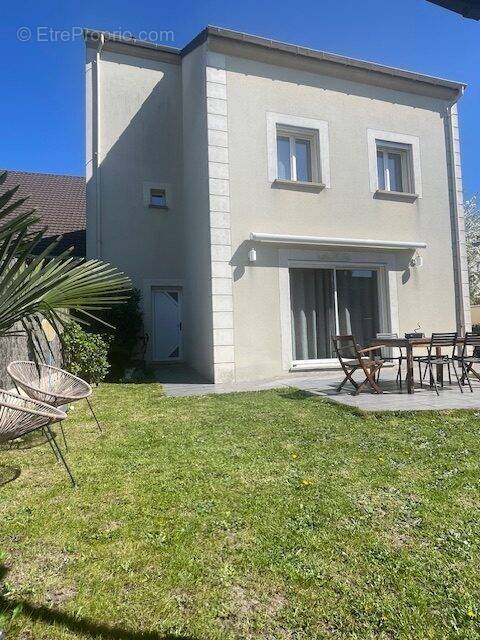 Maison à LE BLANC-MESNIL