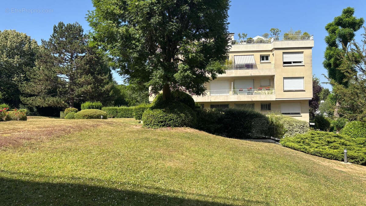 Appartement à LOUVECIENNES