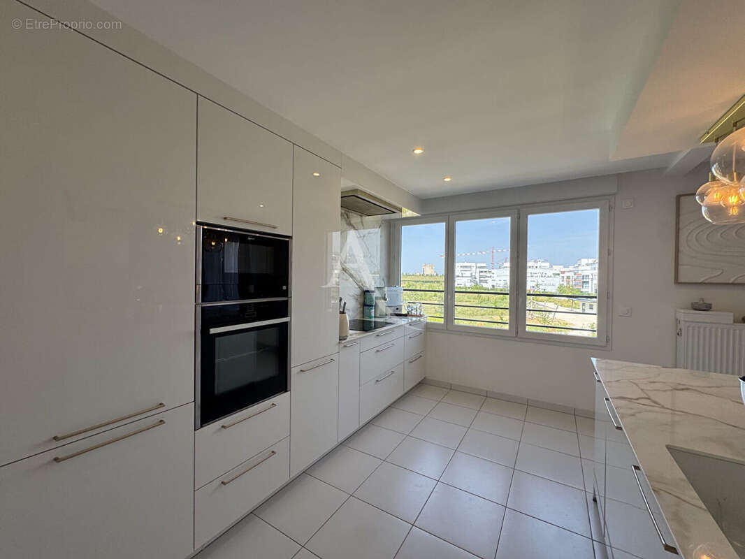 Appartement Chessy 5 pièce(s) 94.12 m2 - photo 16