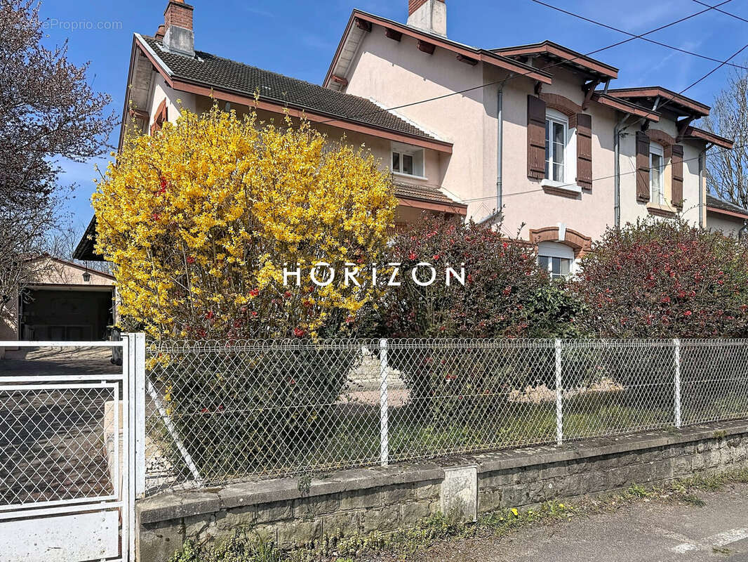 Maison à MONTCEAU-LES-MINES