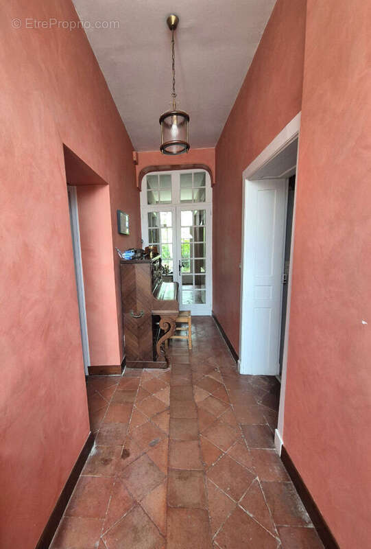 Maison à VILLENEUVE-DE-MARSAN