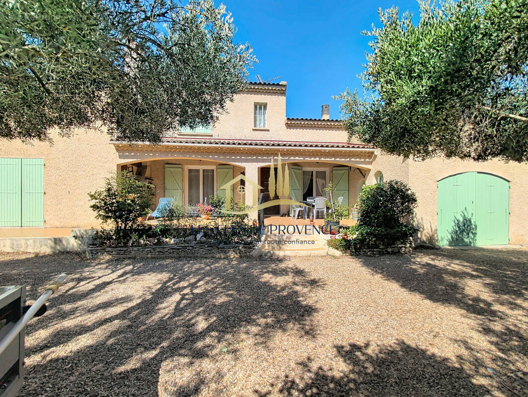 Villa de caractere au coeur de rognac - photo 2