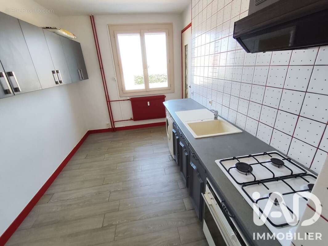 Appartement 62 m² à Roanne  - photo 7