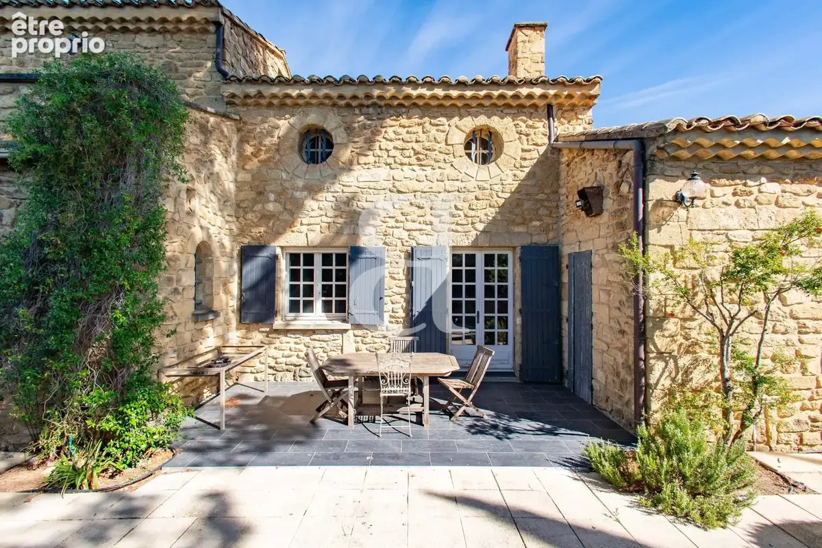 Maison 8 pièces 260 m² à vendre à Sainte-Cecile-Les-Vignes (84290) - photo 2