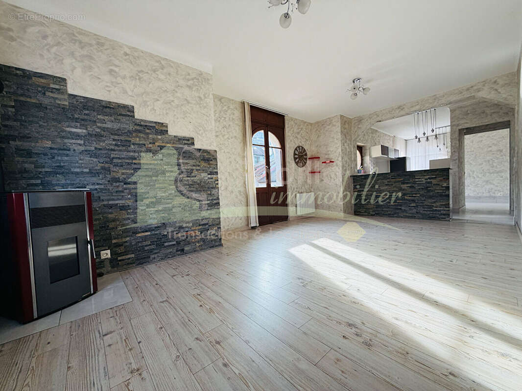 Appartement à CLUSES